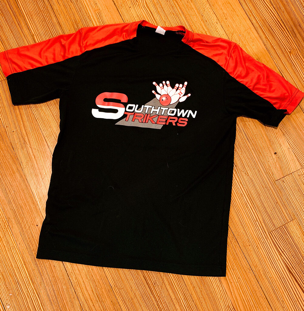 Diamond Lanes Southtown Strikers T-shirt